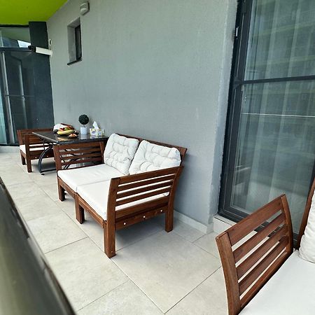 Alfie Mamaia Nord Apartment นาโวดาริ ภายนอก รูปภาพ